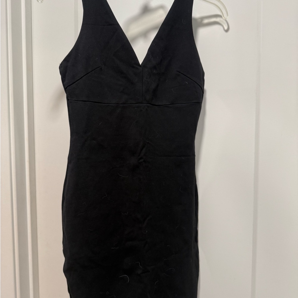 Elegant Black Sleeveless Dress